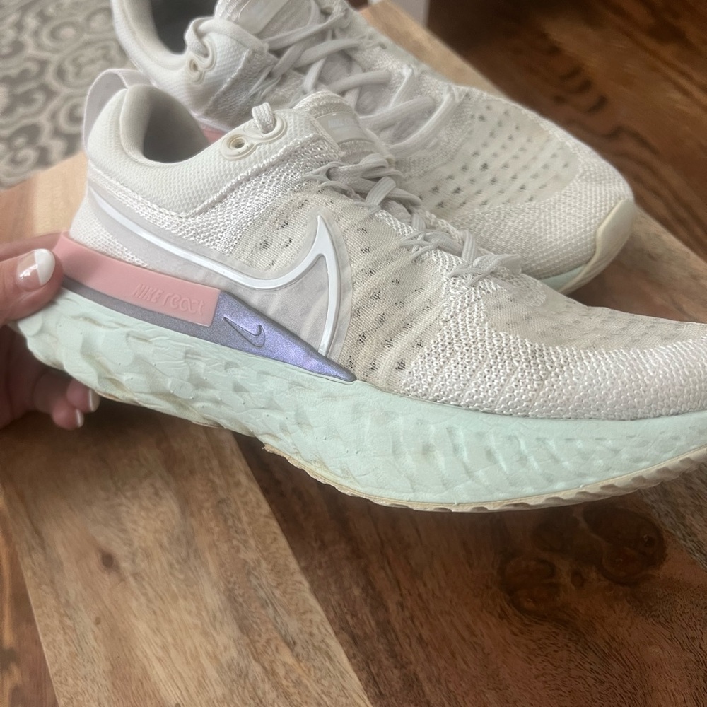 Nike Women's Beige Running Shoes
